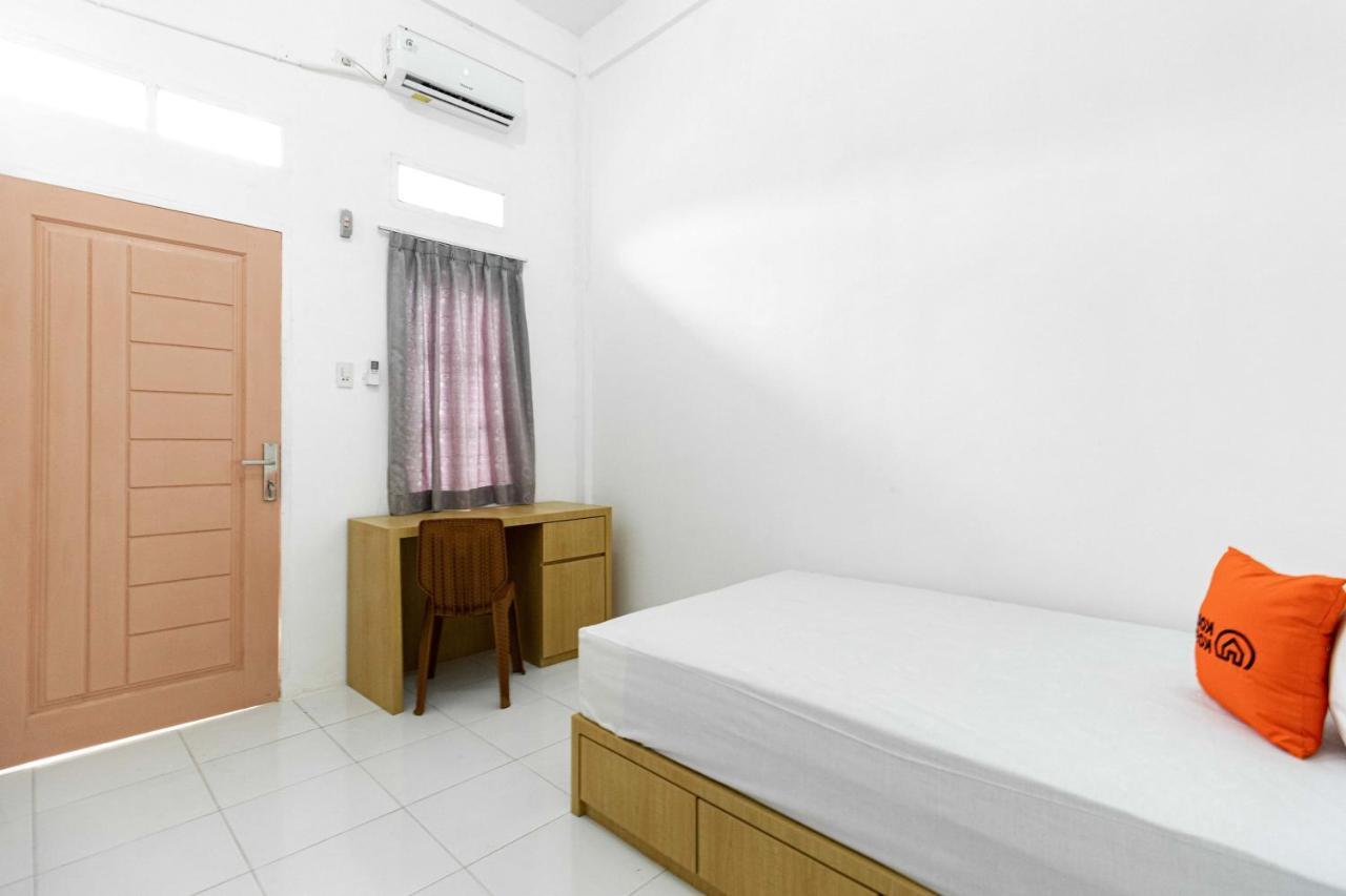 Koolkost Syariah @ Taman Sentosa Cikarang Hotel Bekasi Exterior foto